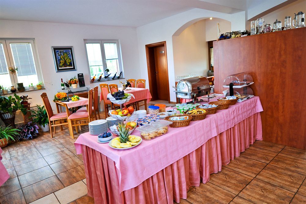 Bed & Breakfast Jugo Novalja Exterior foto